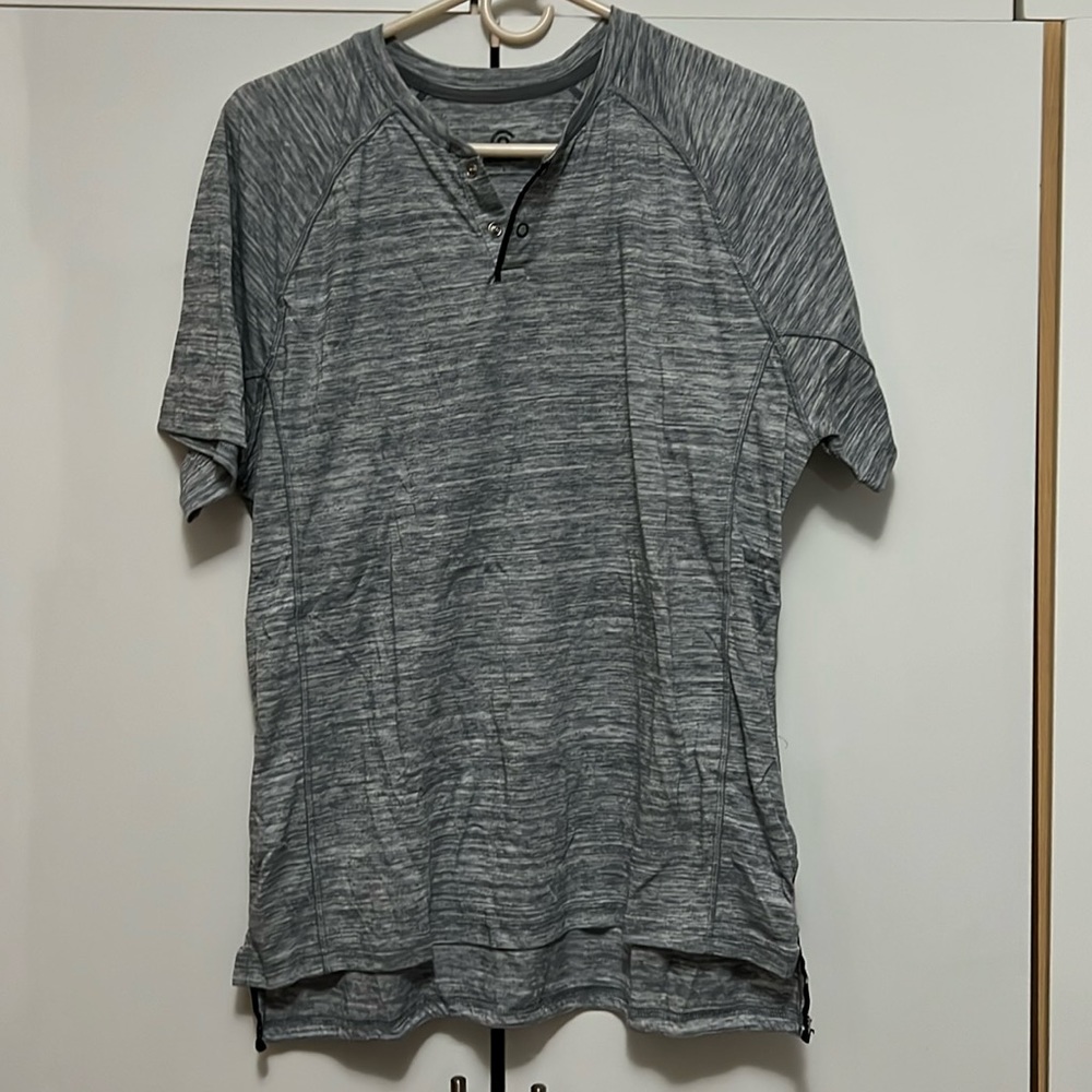 Champion Men’s T-shirt.